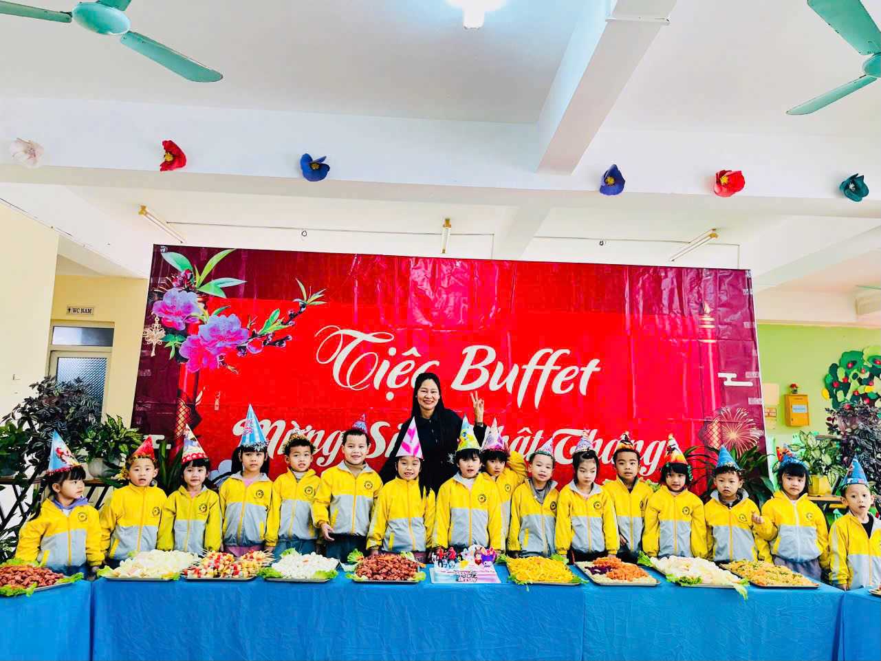 🍰🎂🍭TIỆC BUFFET MỪNG SINH NHẬT CÁC BÉ YÊU TRƯỜNG MNTH HỒNG ĐỨC THÁNG 12,1,2,3 NĂM HỌC 2024 - 2025🍰🎂🍭